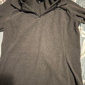 North Face Women's long sleeve half zip pullover.